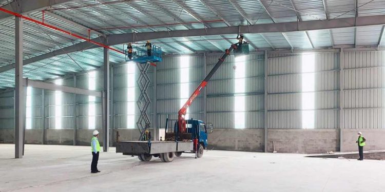 Giám sát an toàn công trình có quyền hạn và nghĩa vụ gì?