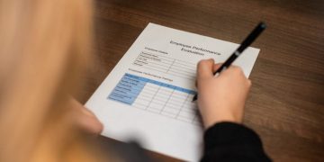 Hợp đồng lao động không xác định thời hạn có đặc điểm gì?