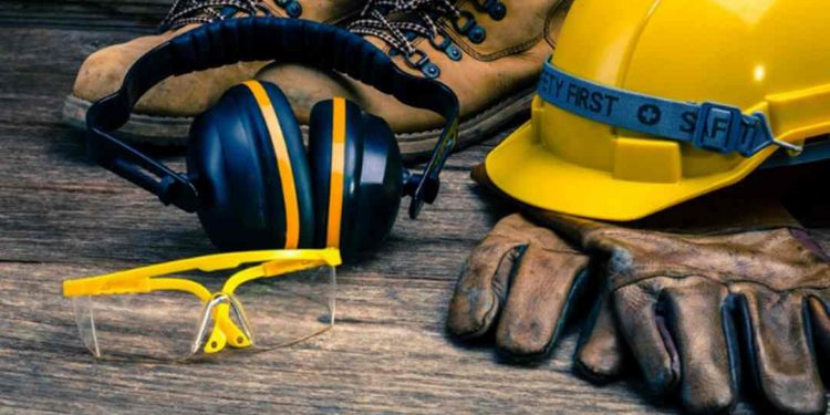 Bảo hộ lao động là nguyên tắc cơ bản của pháp luật Việt Nam