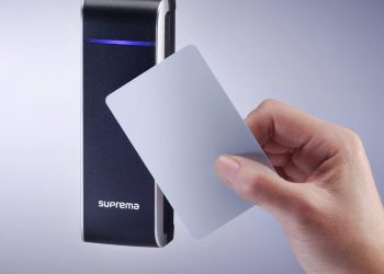 Cách thức sử dụng máy chấm công sử dụng thẻ từ rất đơn giản